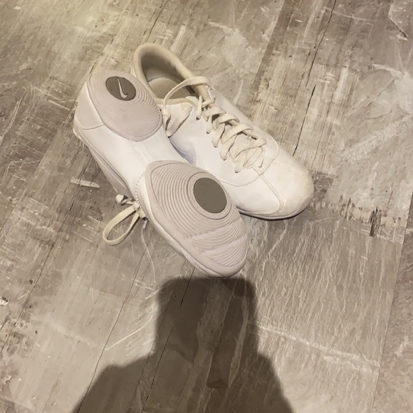 Nike cheer unite size 8 - Picture 2 of 2